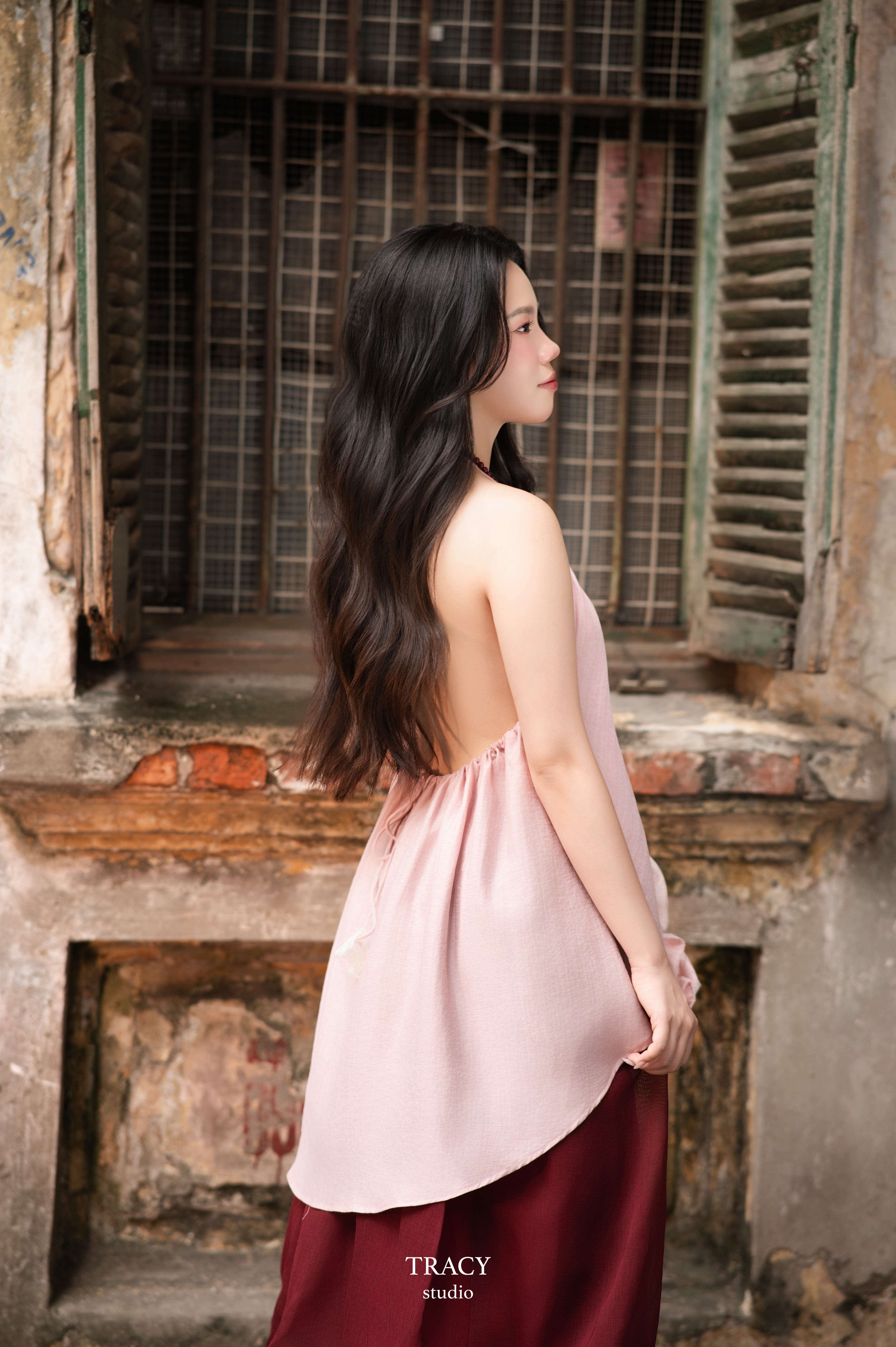 frontend/img/gallery/anh-tet-yem-ao-dai/tracy-studio-chup-ao-yem-kha-nhien (6).jpg